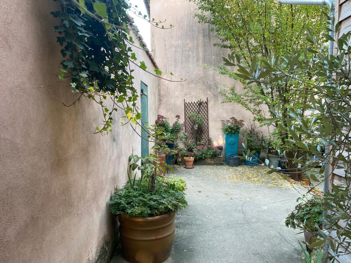 Un Verger Dans La Ville Saint-Parres-aux-Tertres エクステリア 写真